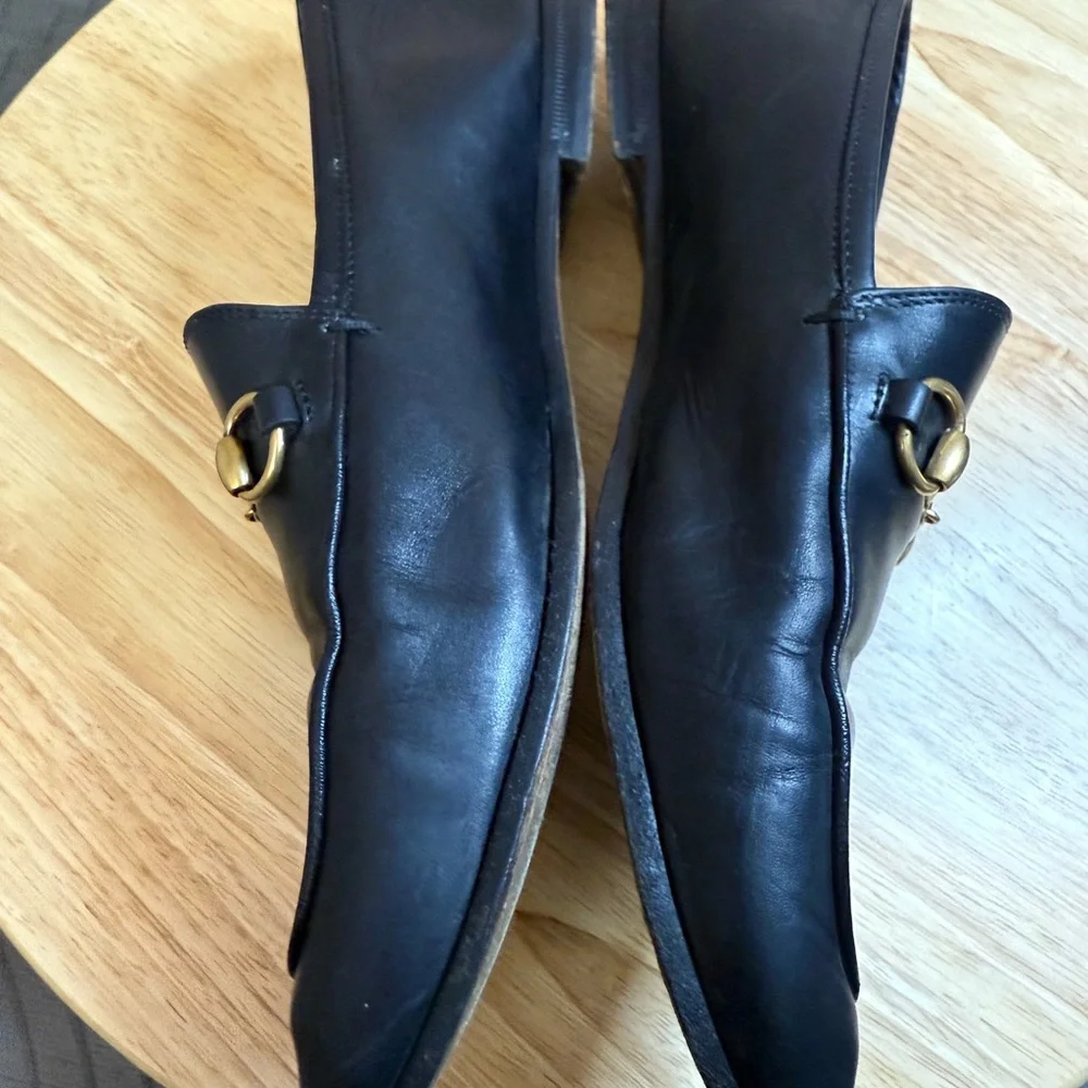 Gucci women’s loafer with Horsebit. - Picture 8 of 15